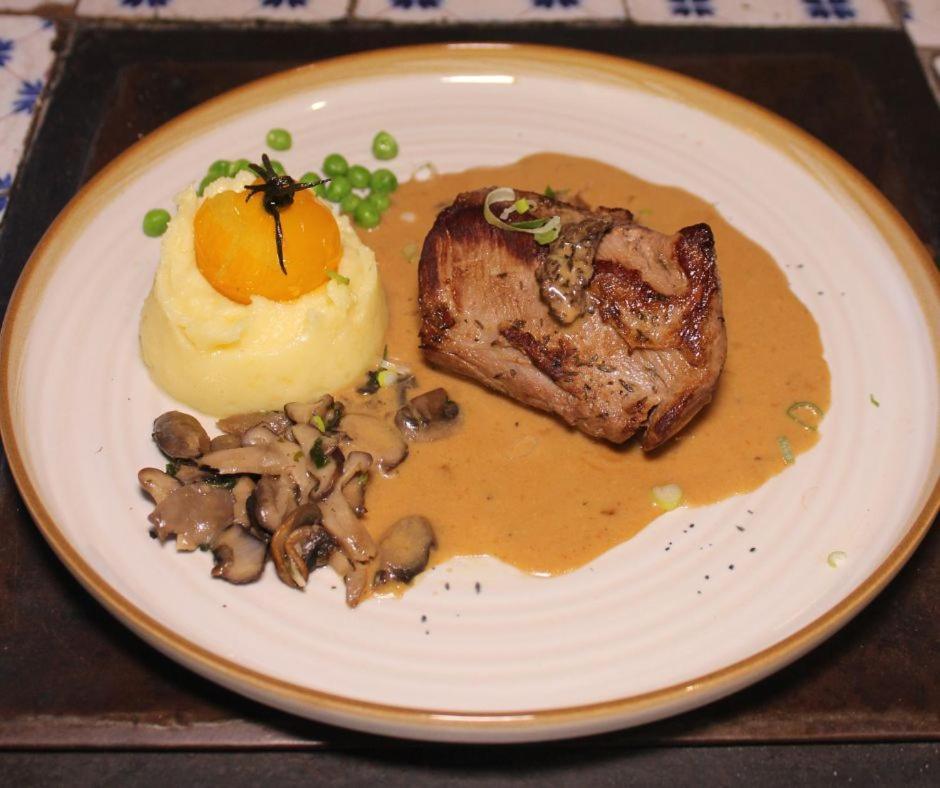 La Maison Tatin ลามอต-เบอวรง ภายนอก รูปภาพ